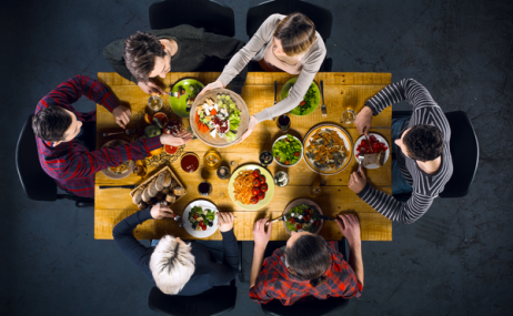 עיצוב וריהוט מסעדות בנווה צדק: איך משלבים בין אווירה היסטורית לנוחות מודרנית?