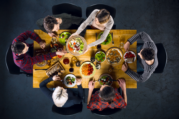 עיצוב וריהוט מסעדות בנווה צדק: איך משלבים בין אווירה היסטורית לנוחות מודרנית?