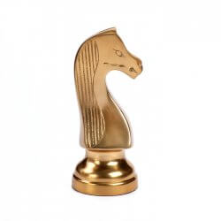 כלי שחמט סוס זהב