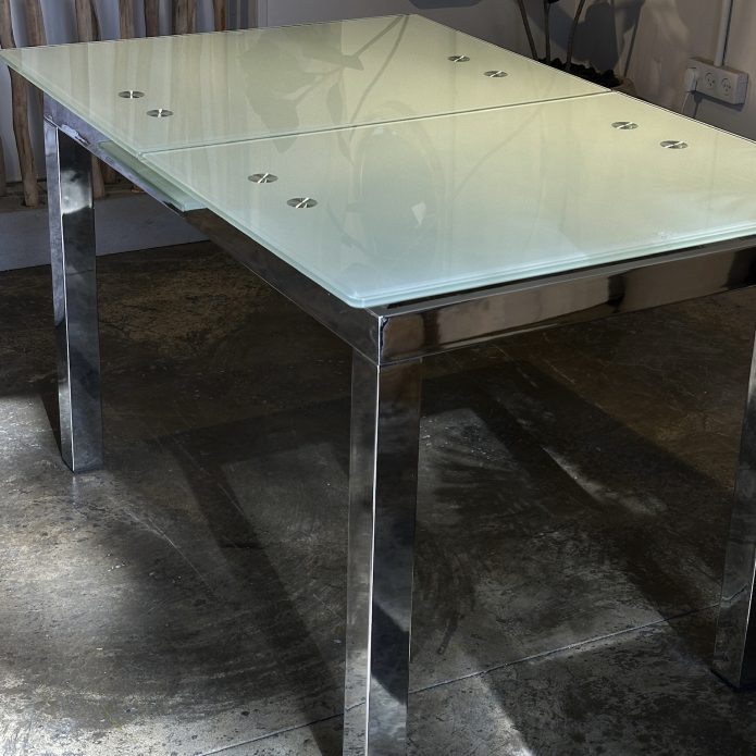 שולחן צלמון