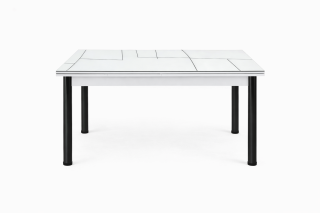 שולחן אמה גאומטרי